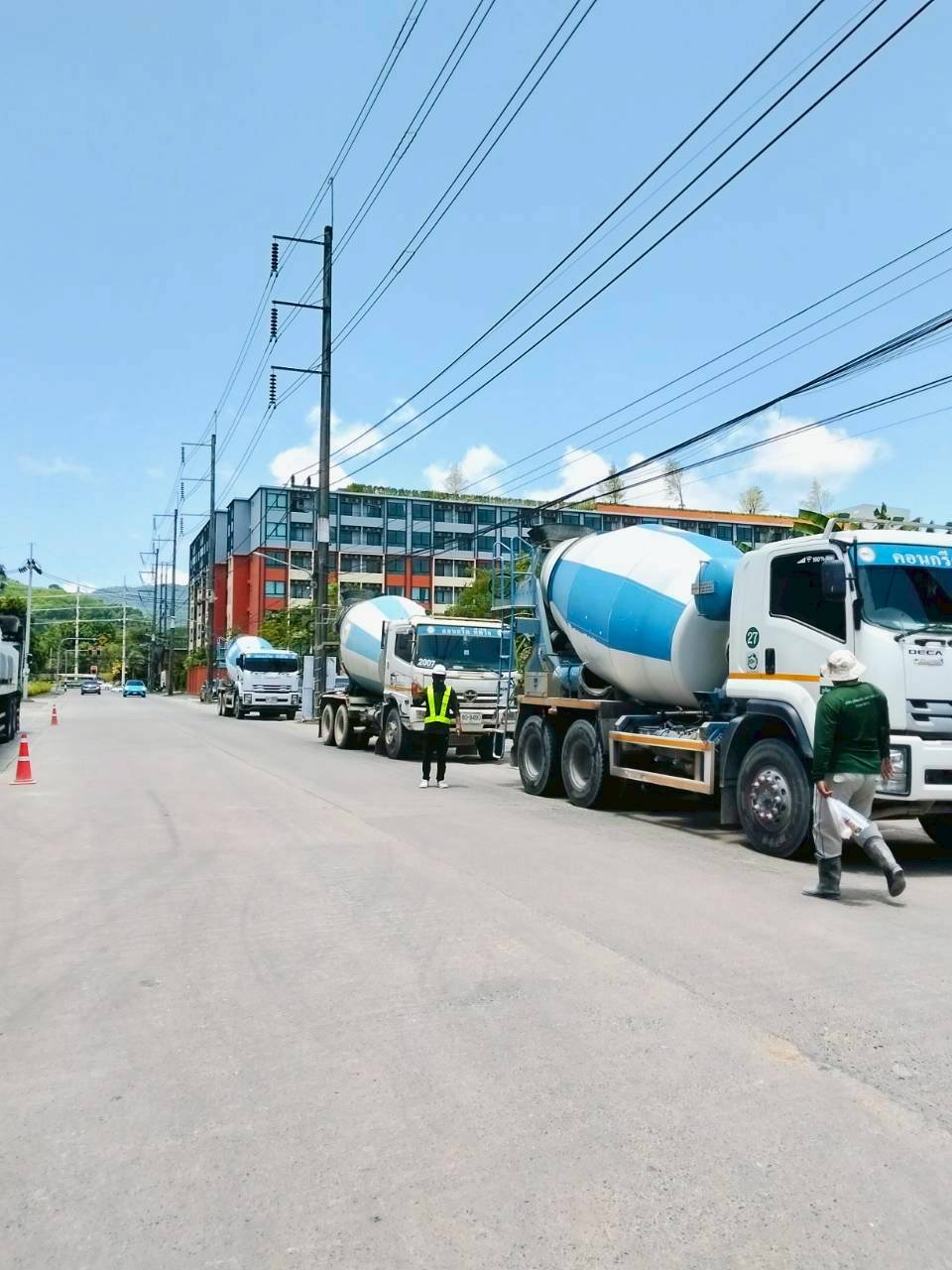 รถโม่คอนกรีต TPI ณ หน้างานในภูเก็ต